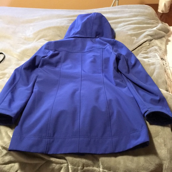 Calvin Klein Rain Jacket w/ Hood - Picture 3 of 3